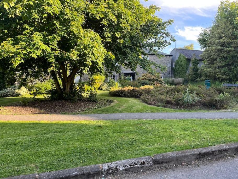 Wee Toad Hole Heart Of Kendal - Cottage Sleeps 4-6 - Dogs Welcome エクステリア 写真